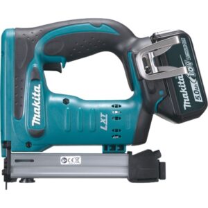 Makita Akku-Tacker DST221RTJ