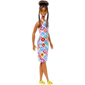 Mattel Barbie Fashionistas-Puppe mit Dutt und gehäkeltem Kleid